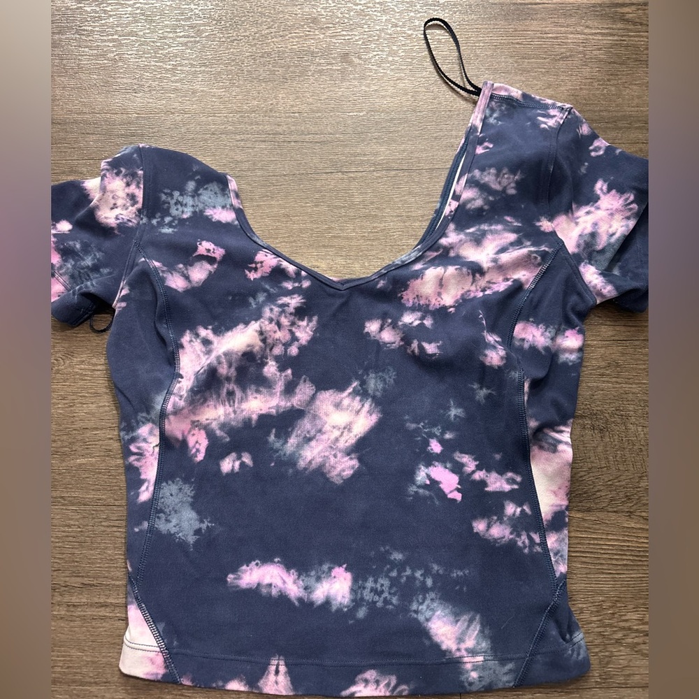 Lululemon T Shirt Size 6